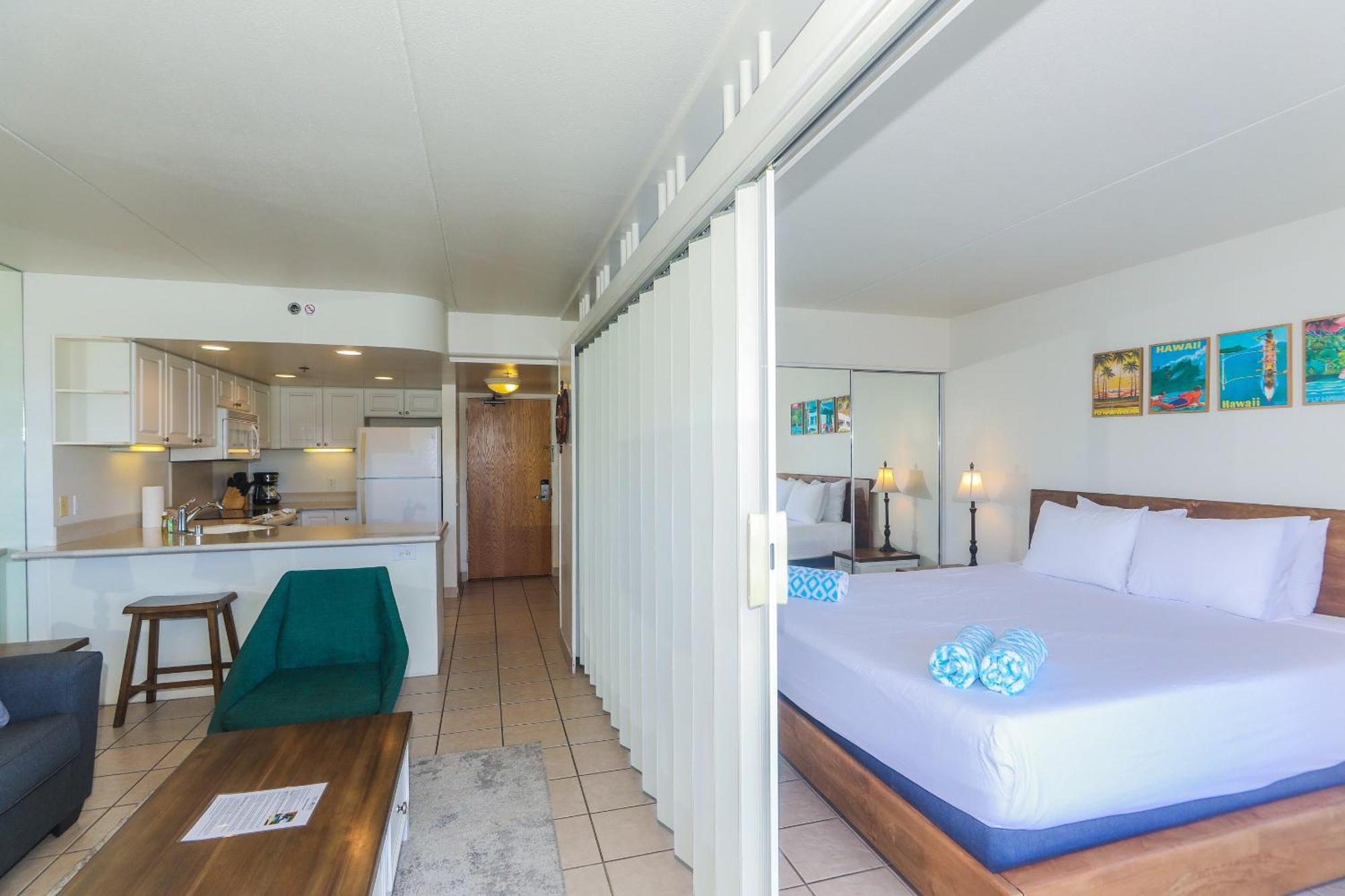 Ilikai Tower 1533 Yacht Harbor View 1br *